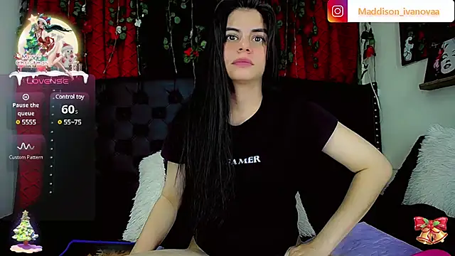 Snapshot of Madisson_Ivanova chatting on 31, 12, 2024 Madisson Ivanova online show from 31, 12, 2024