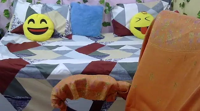 Snapshot of Bold_Pooja chatting on 4, 2, 2025 Bold Pooja online show from 4, 2, 2025