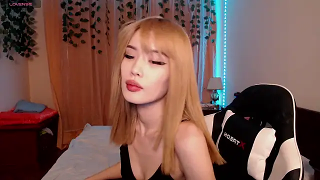 Velvetsky 1 online show from 22, 1, 2025