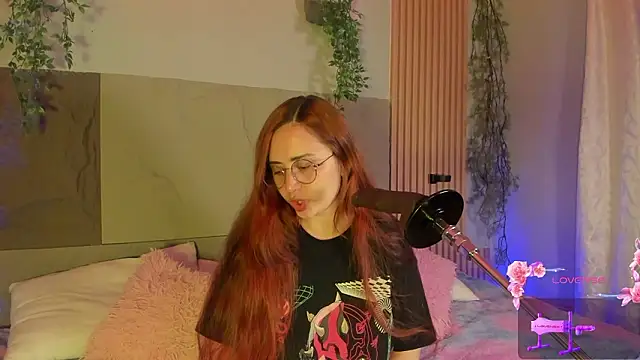 centaurigirl online show from 24, 2, 2026