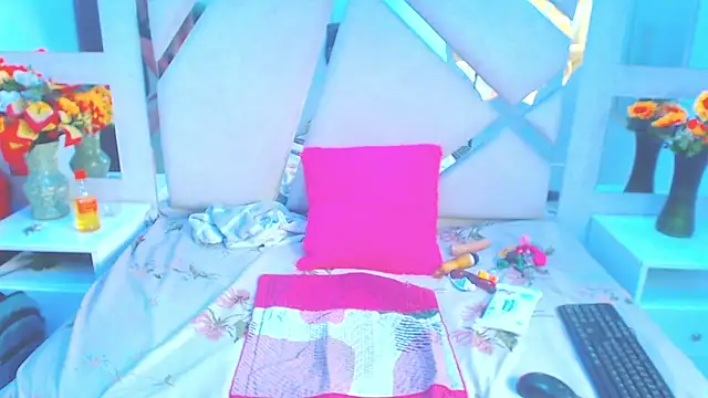 Paris Squirt  online show from 12, 2, 2026