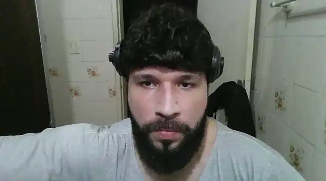 Snapshot of Cauan-t chatting on 1, 3, 2025 Cauan-t online show from 1, 3, 2025