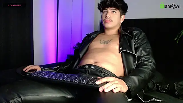 LyleBennett  online show from 24, 9, 2025