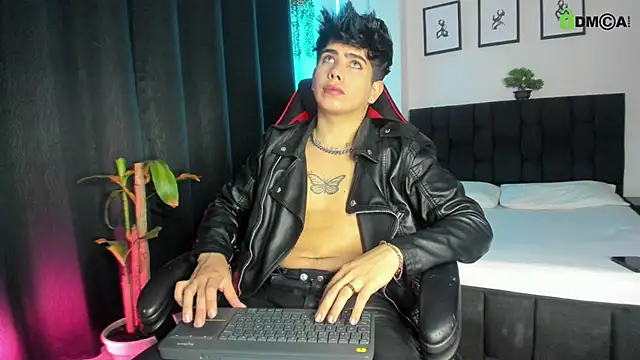 LyleBennett  online show from 24, 5, 2026