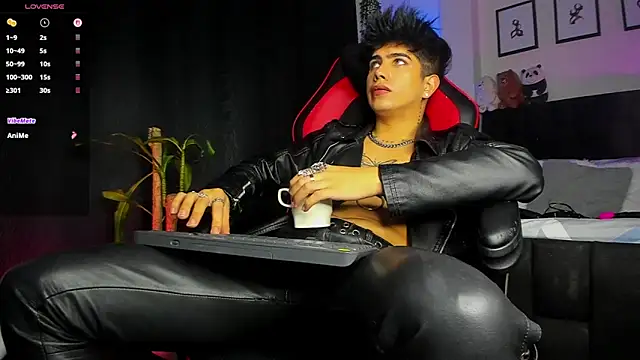 LyleBennett  online show from 28, 7, 2026