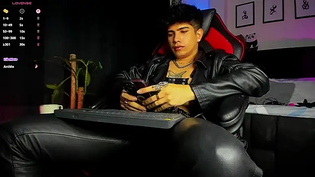 LyleBennett  online show from 28, 7, 2026