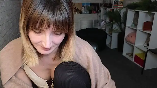 Snapshot of Nika_Kitten chatting on 19, 2, 2026 Nika Kitten online show from 19, 2, 2026