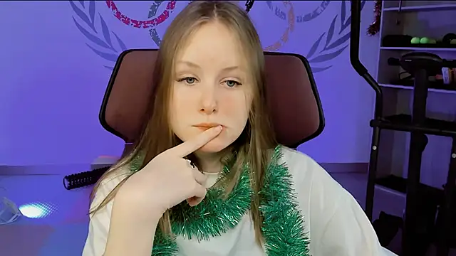 VivienLeeigh online show from 31, 12, 2024