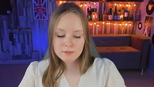 VivienLeeigh online show from 28, 2, 2025