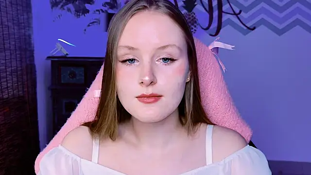 VivienLeeigh online show from 5, 10, 2025