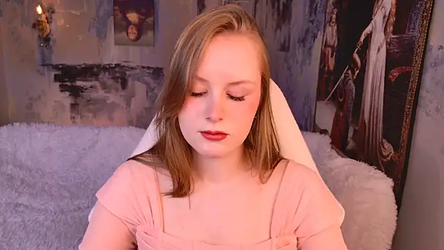 VivienLeeigh online show from 3, 3, 2026