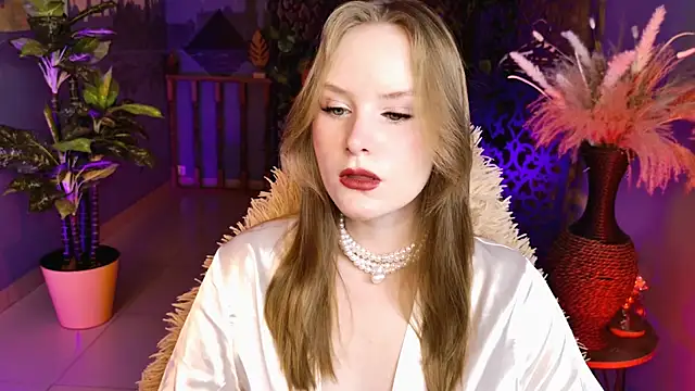 Snapshot of VivienLeeigh chatting on 12, 5, 2026 VivienLeeigh online show from 12, 5, 2026