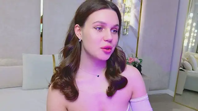 RihannaRose online show from 14, 4, 2026