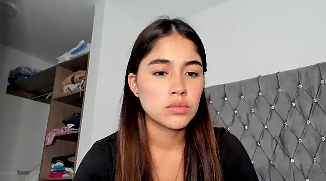 Snapshot of AriaMontgomery chatting on 14, 12, 2024 AriaMontgomery online show from 14, 12, 2024