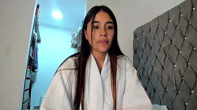 Snapshot of AriaMontgomery chatting on 22, 12, 2024 AriaMontgomery online show from 22, 12, 2024