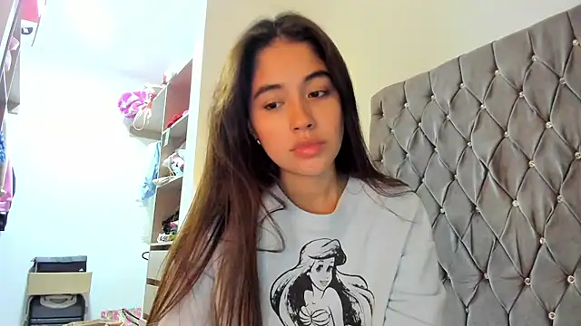 Snapshot of AriaMontgomery chatting on 13, 1, 2025 AriaMontgomery online show from 13, 1, 2025