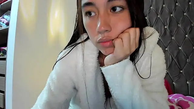 Snapshot of AriaMontgomery chatting on 14, 1, 2025 AriaMontgomery online show from 14, 1, 2025