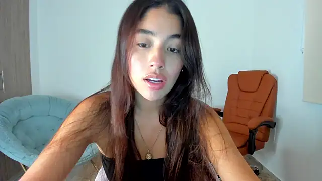 Snapshot of AriaMontgomery chatting on 13, 2, 2025 AriaMontgomery online show from 13, 2, 2025