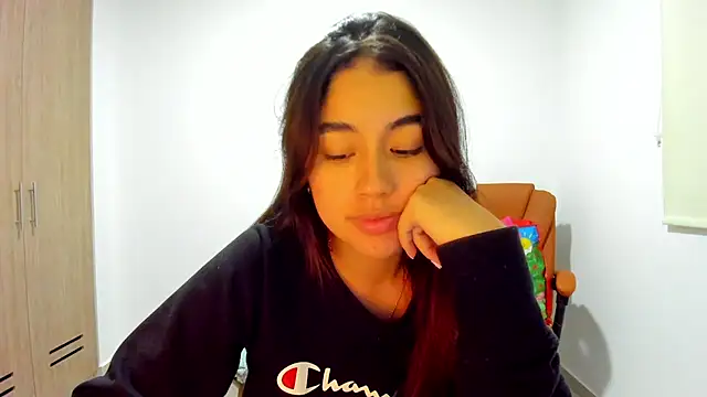 Snapshot of AriaMontgomery chatting on 1, 3, 2025 AriaMontgomery online show from 1, 3, 2025