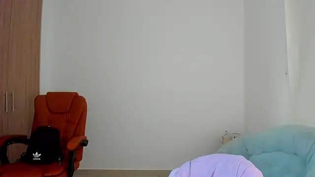 Snapshot of AriaMontgomery chatting on 11, 3, 2025 AriaMontgomery online show from 11, 3, 2025