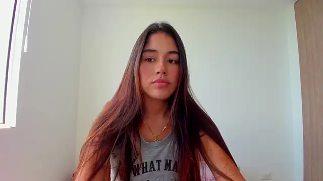 Snapshot of AriaMontgomery chatting on 18, 10, 2025 AriaMontgomery online show from 18, 10, 2025