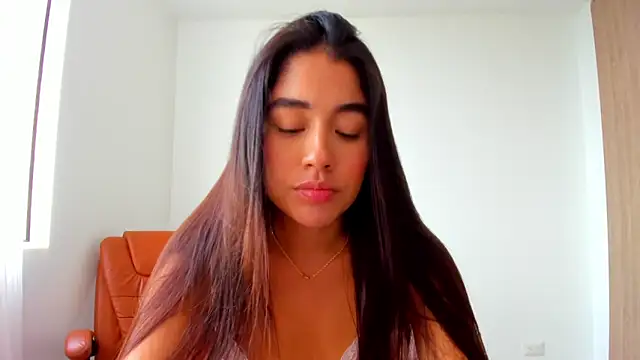 AriaMontgomery online show from 5, 3, 2026