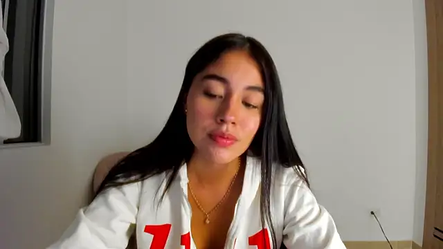 AriaMontgomery online show from 1, 6, 2026