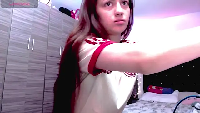 holy juli online show from 1, 2, 2026