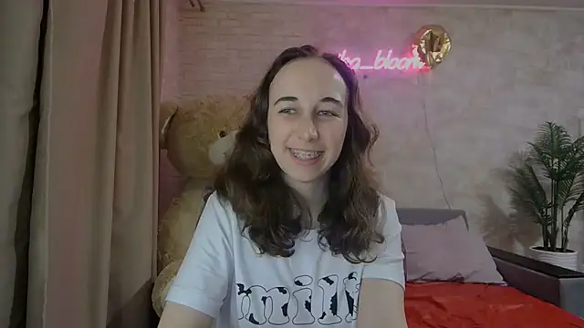 Anika bloom online show from 6, 3, 2025