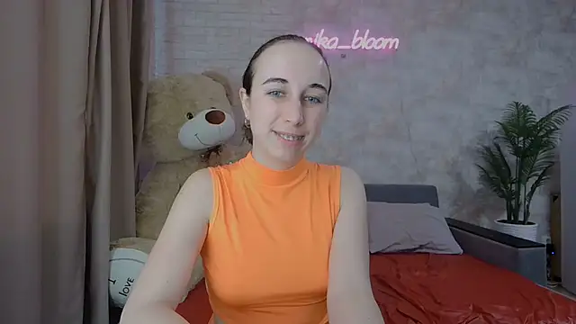 Anika bloom online show from 11, 3, 2025