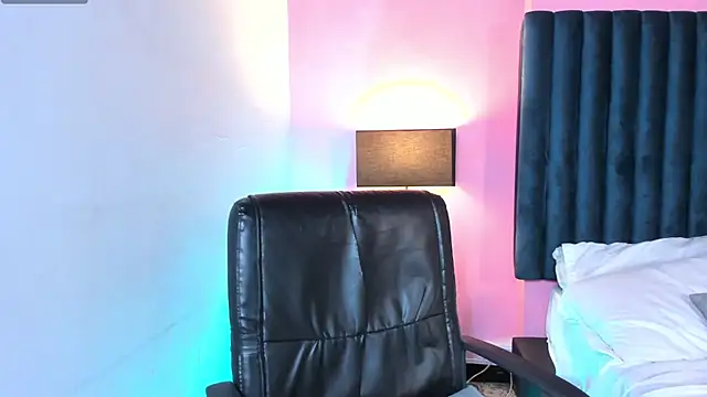 Lily Miiller online show from 11, 2, 2025