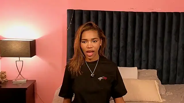 Lily Miiller online show from 10, 9, 2025