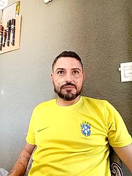 P4uzud4O online show from 22, 4, 2026