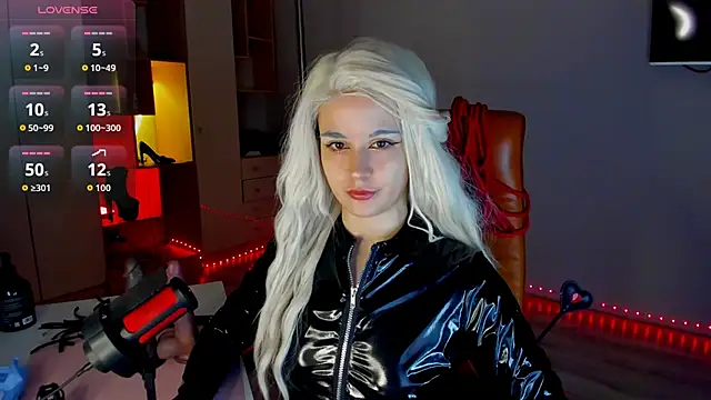 mollyposhh online show from 20, 3, 2026