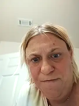 Playmate86 online show from 5, 12, 2024