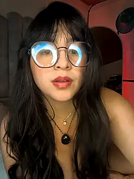 sunshine maddy online show from 28, 3, 2026