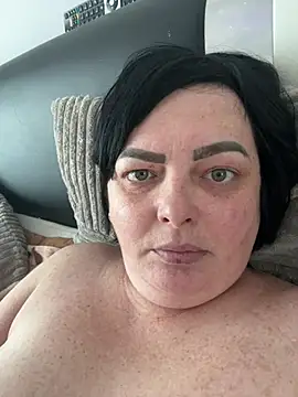 Amandamuller1982 online show from 21, 2, 2025