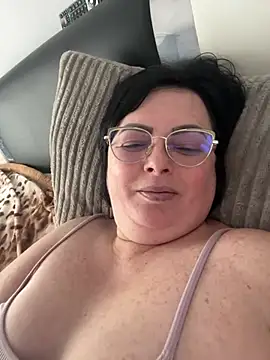 Amandamuller1982 online show from 1, 3, 2025