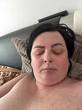 Amandamuller1982 online show from 4, 3, 2025