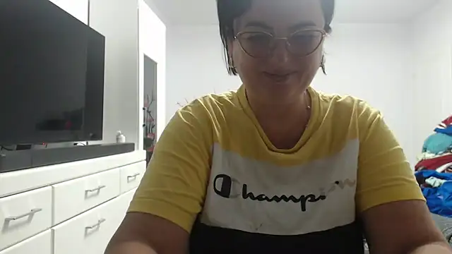 Amandamuller1982 online show from 18, 9, 2025