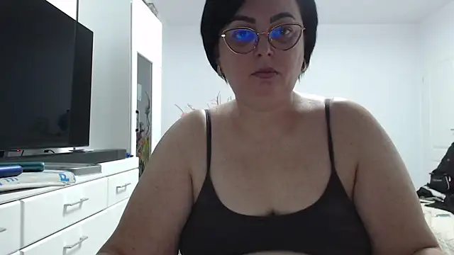 Amandamuller1982 online show from 12, 2, 2026