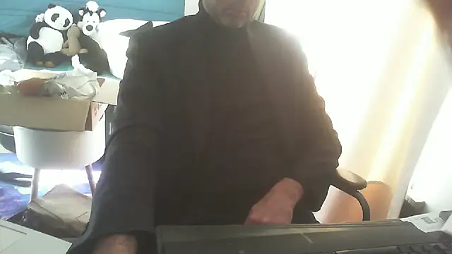 shyfrenchcock1 online show from 28, 1, 2025