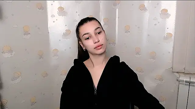 KarolinaRosse  online show from 4, 2, 2025