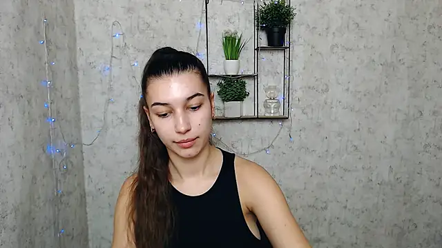 KarolinaRosse  online show from 27, 2, 2025