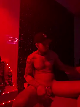 Snapshot of Alexandrei chatting on 4, 7, 2026 Alexandrei online show from 4, 7, 2026