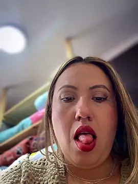 VIOLETA-25  online show from 31, 5, 2026