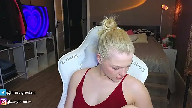 Maya Rave online show from 30, 3, 2026