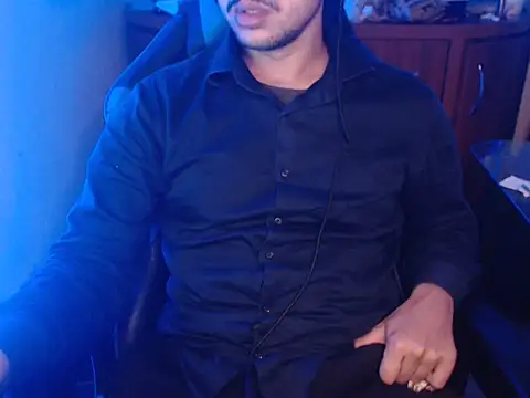 Snapshot of anjonoturno1 chatting on 6, 10, 2025 anjonoturno1 online show from 6, 10, 2025