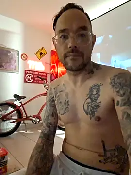 mileflav0r online show from 28, 3, 2026