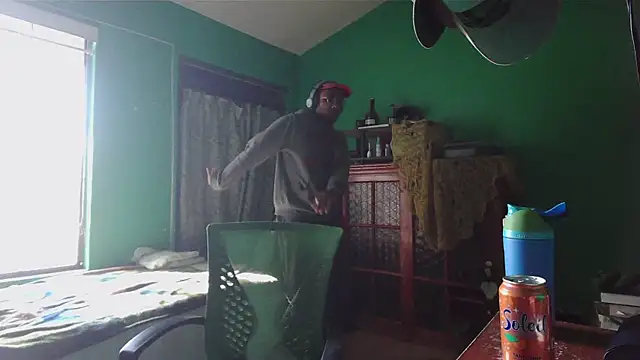 Snapshot of _______the chatting on 14, 2, 2026 the online show from 14, 2, 2026